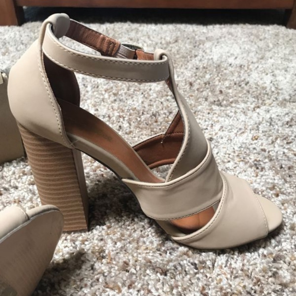 Women’s shoes